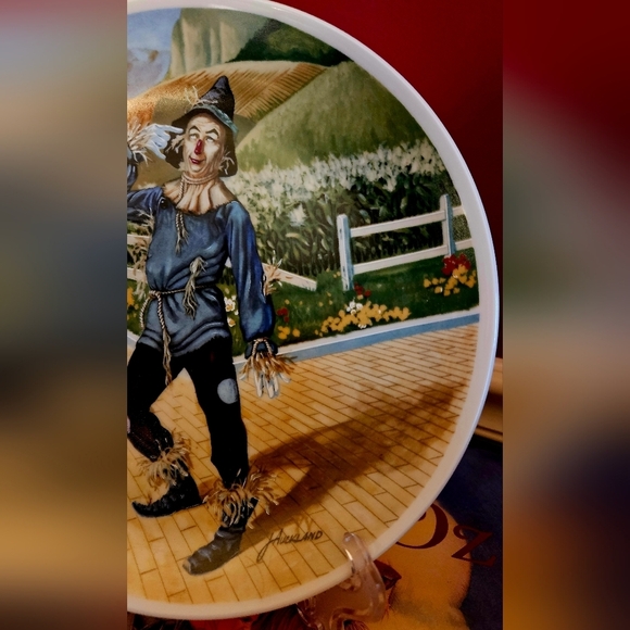 "If I Only Had A Brain" Collector Plate - Picture 4 of 7